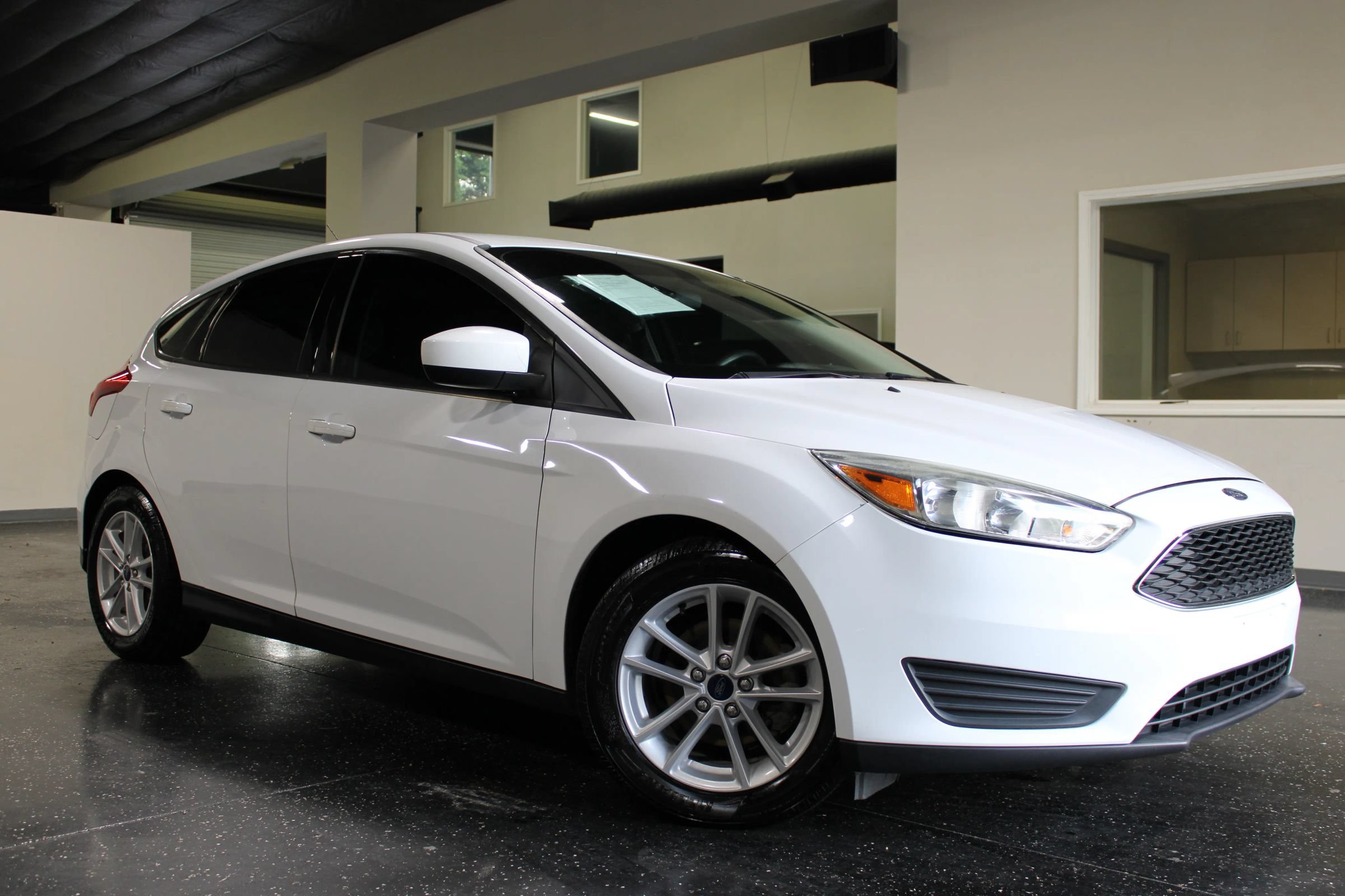 Used 2018 Ford Focus SE FWD image 34