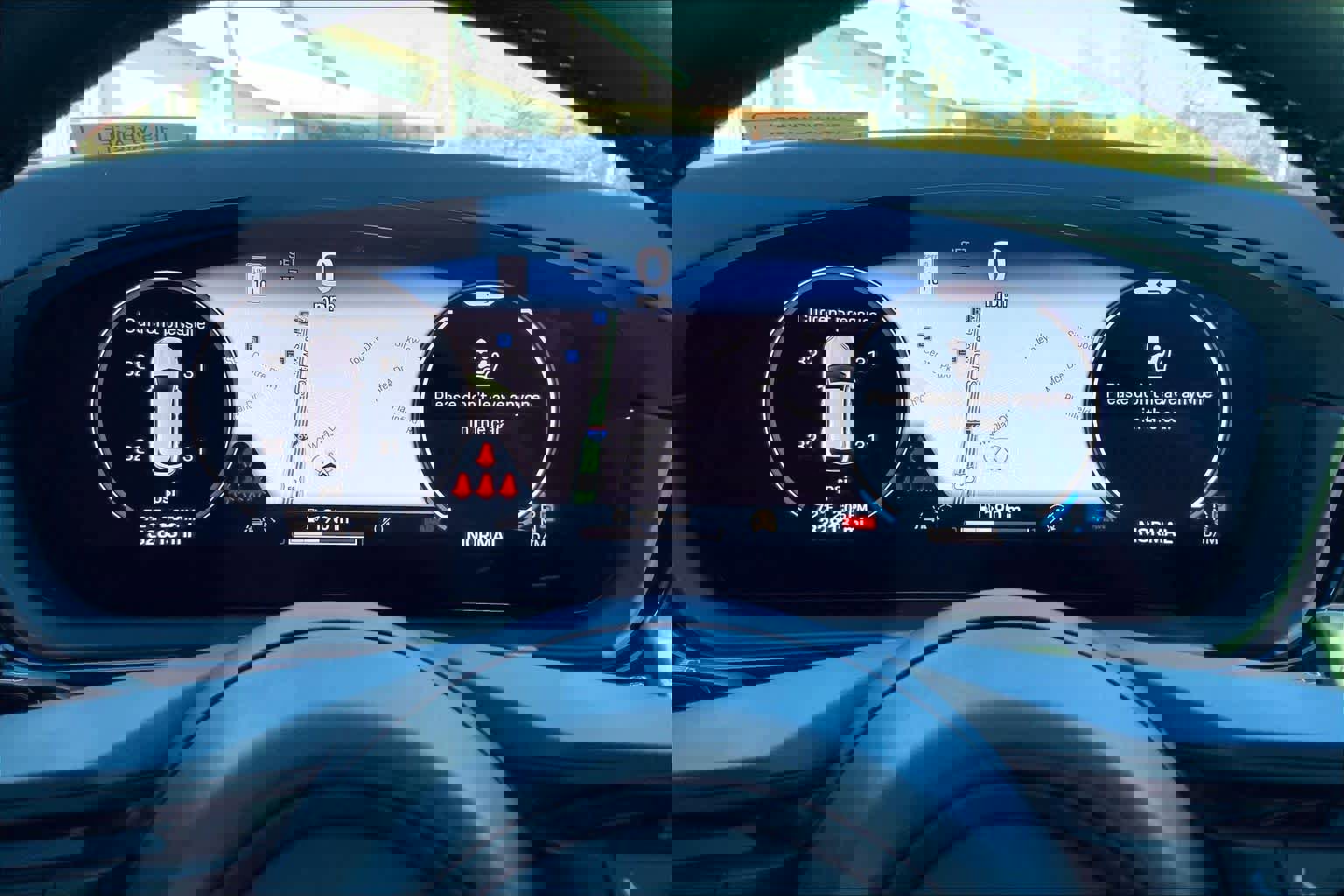 Used 2024 Porsche Cayenne S image 25