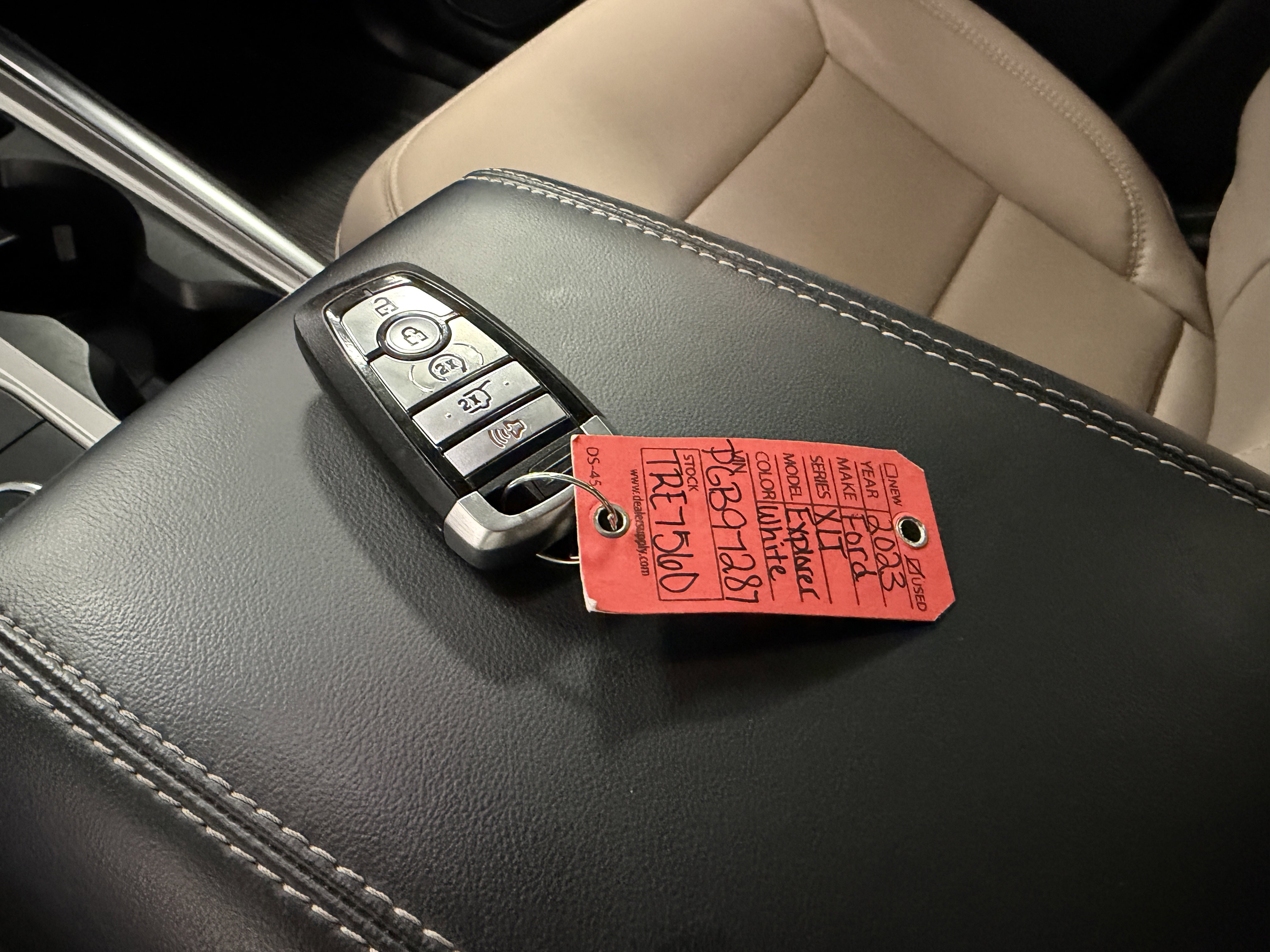 Used 2023 Ford Explorer XLT w/ Equipment Group 202A image 16