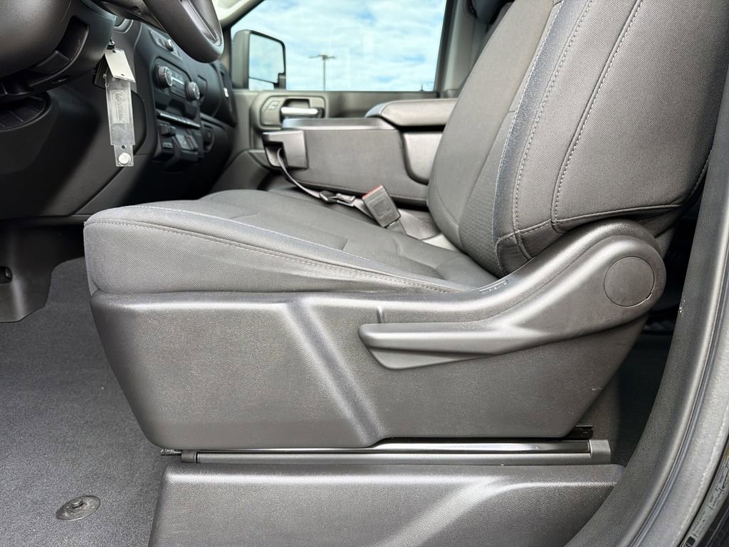 Used 2022 Chevrolet Silverado 2500 Custom w/ Custom Value Package image 22