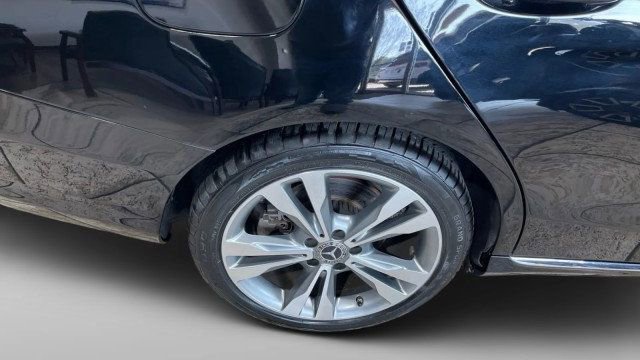Used 2018 Mercedes-Benz C 300 Sedan image 21