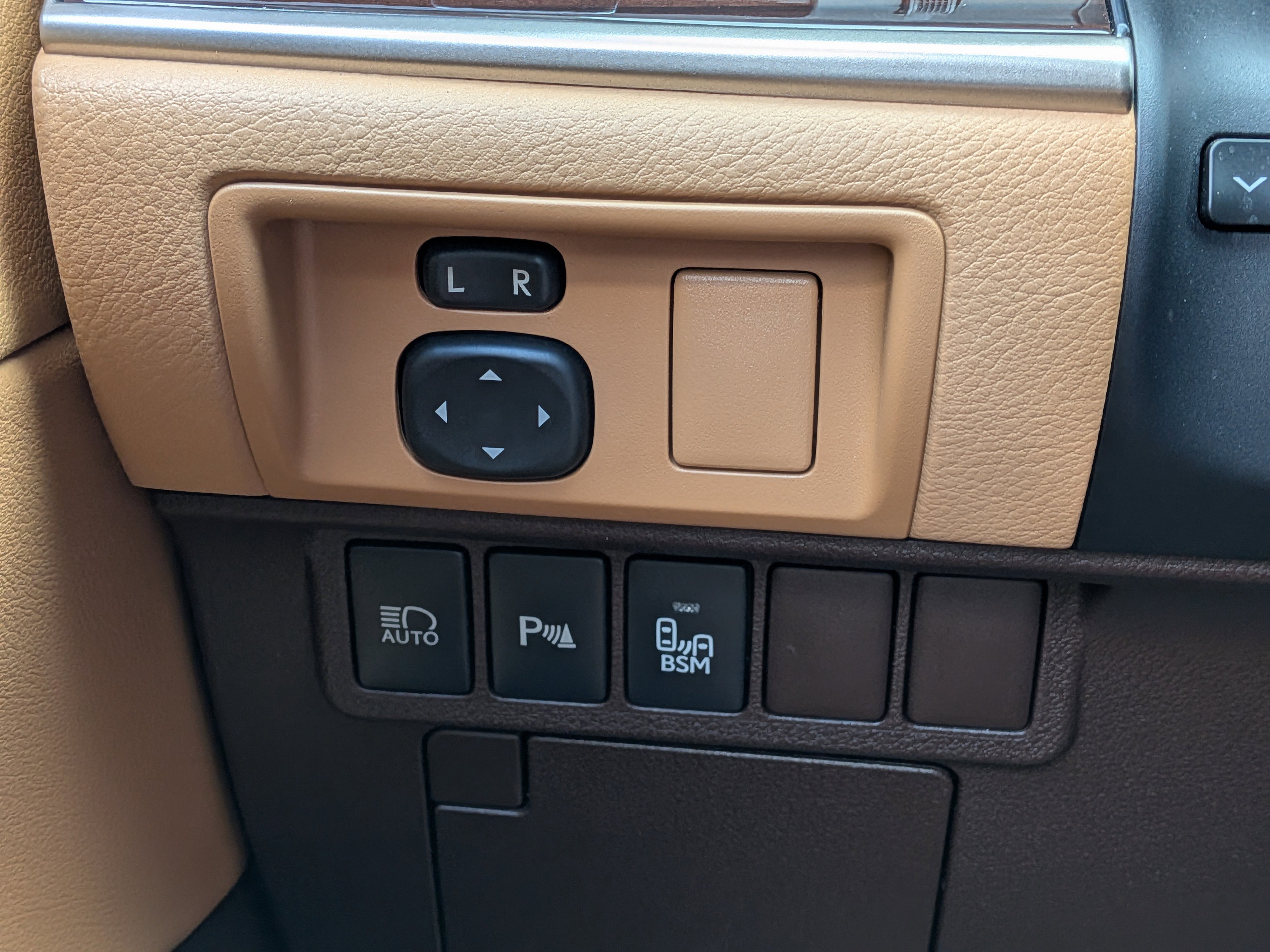Used 2018 Lexus ES 350 w/ Premier Package FWD image 23