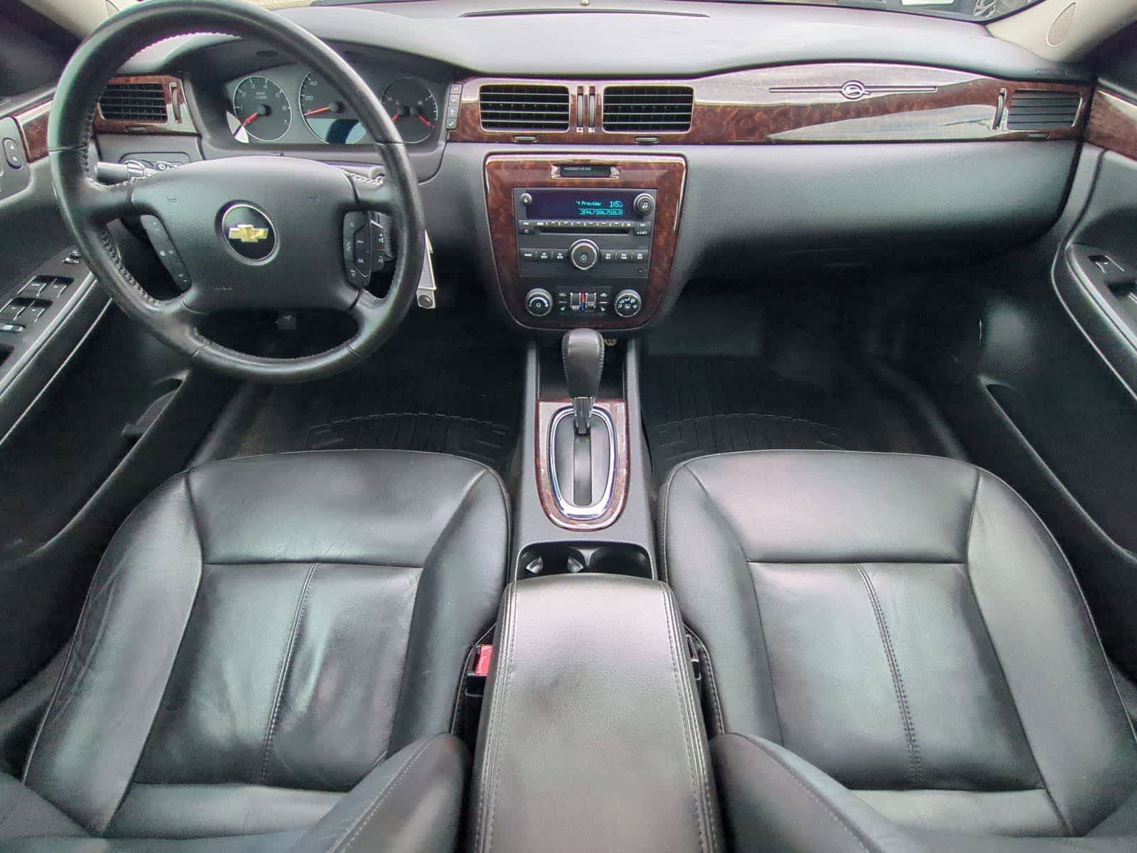 Used 2012 Chevrolet Impala LTZ FWD image 15