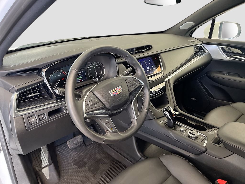 Used 2024 Cadillac XT5 Premium Luxury w/ LPO, Floor Liner Package image 9