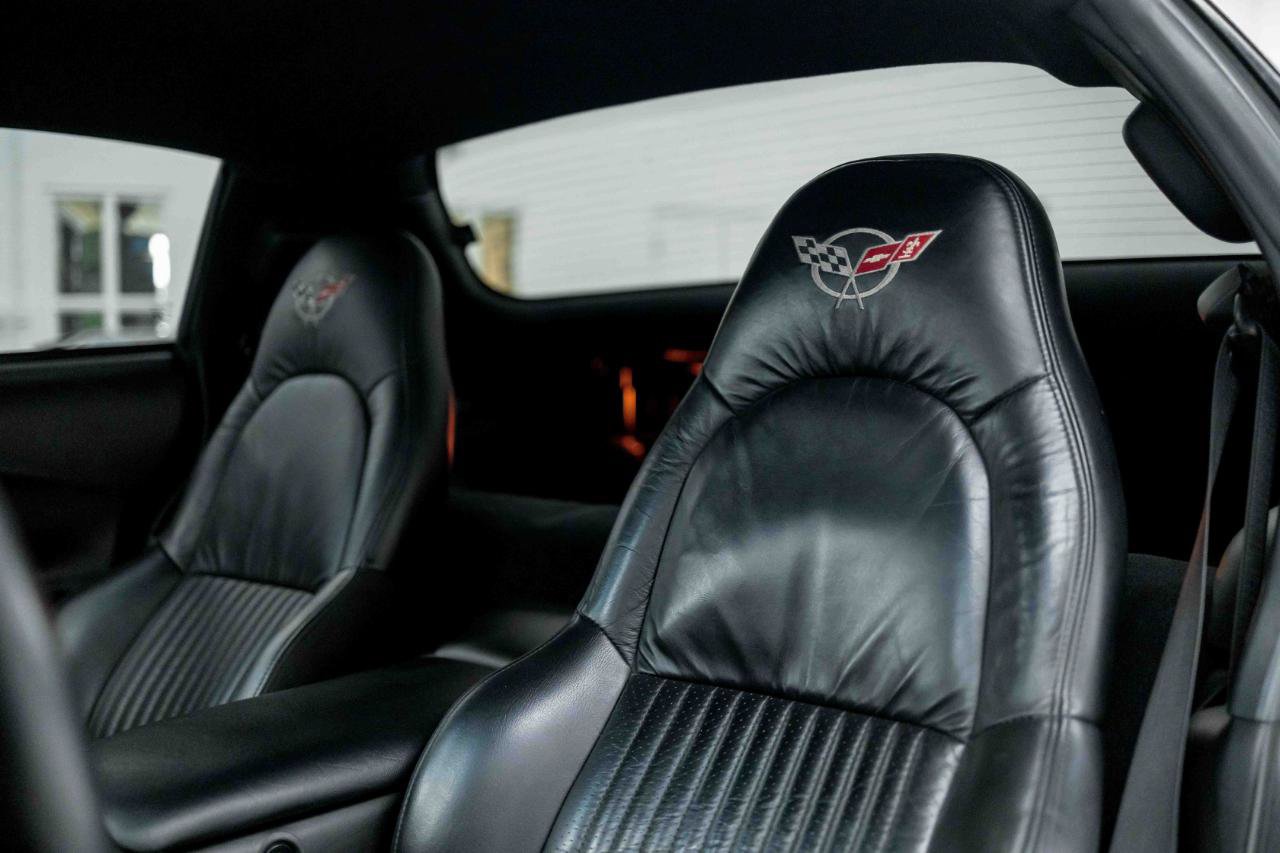 Used 2004 Chevrolet Corvette Z06 w/ Z06 Preferred Equipment Group image 68