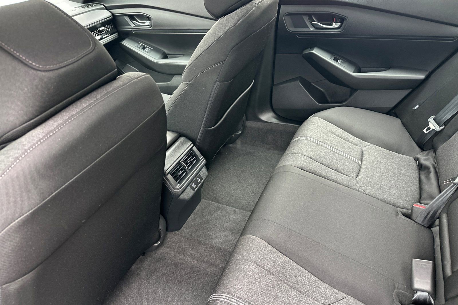 Used 2025 Honda Accord Sport image 14