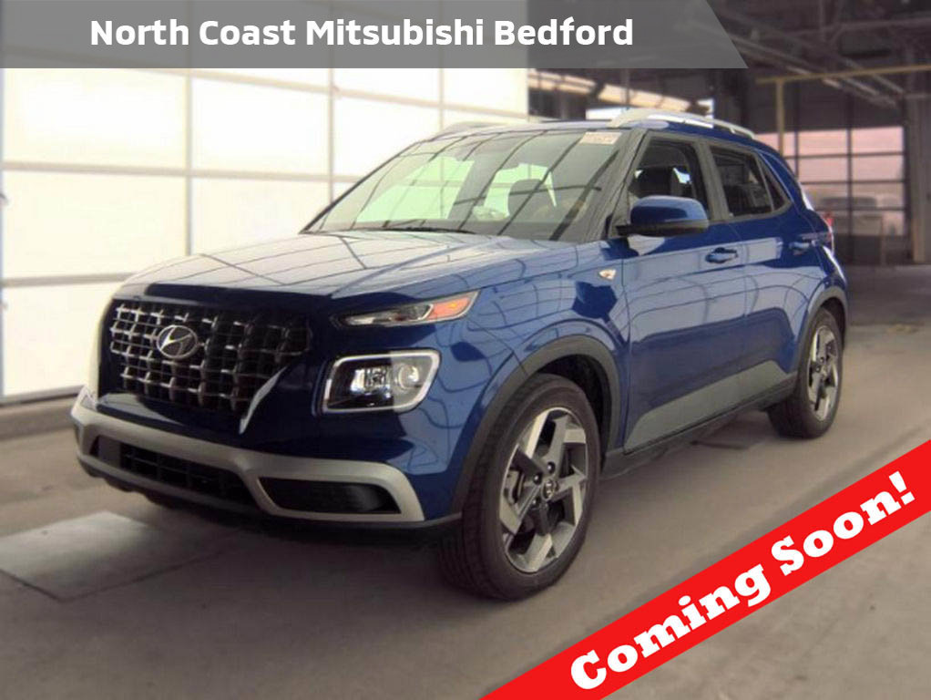 Used 2025 Hyundai Venue Limited FWD image 1