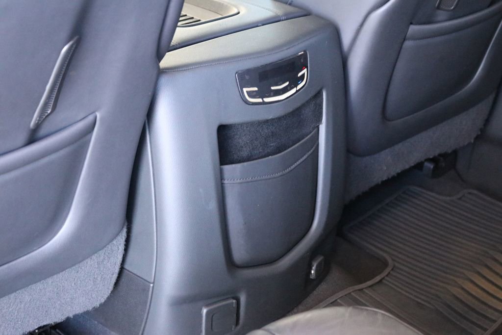 Used 2019 Cadillac Escalade Luxury image 28