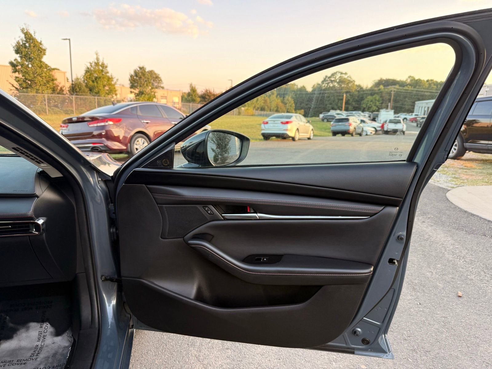 Used 2024 MAZDA MAZDA3 s image 18