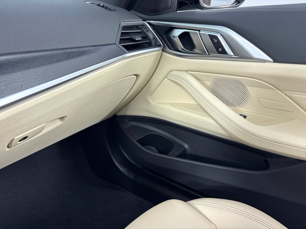 Certified 2024 BMW 430i xDrive Convertible w/ M Sport Package AWD/4WD image 18