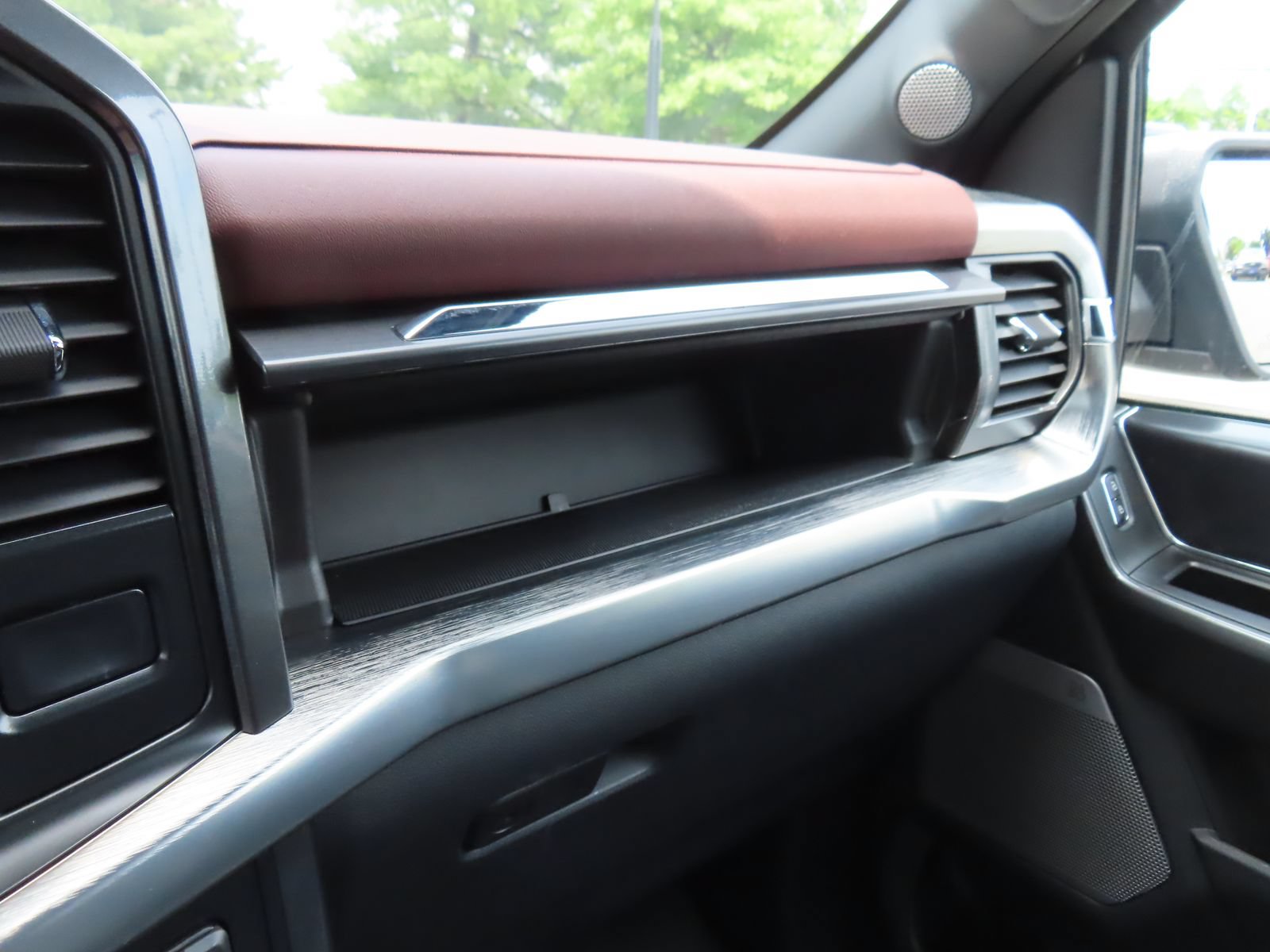 Certified 2023 Ford F150 Lariat AWD/4WD image 26