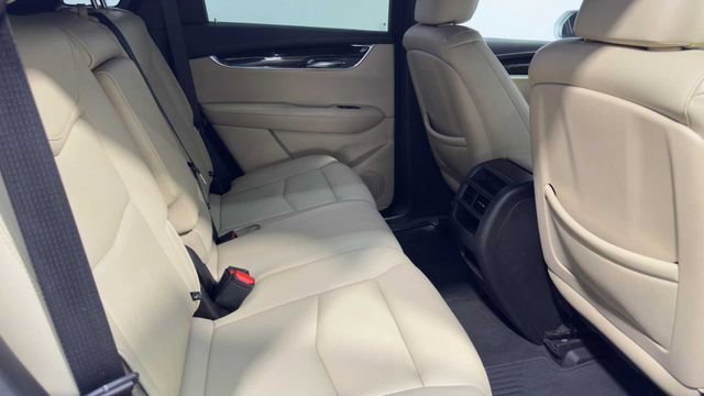 Used 2019 Cadillac XT5 FWD image 15