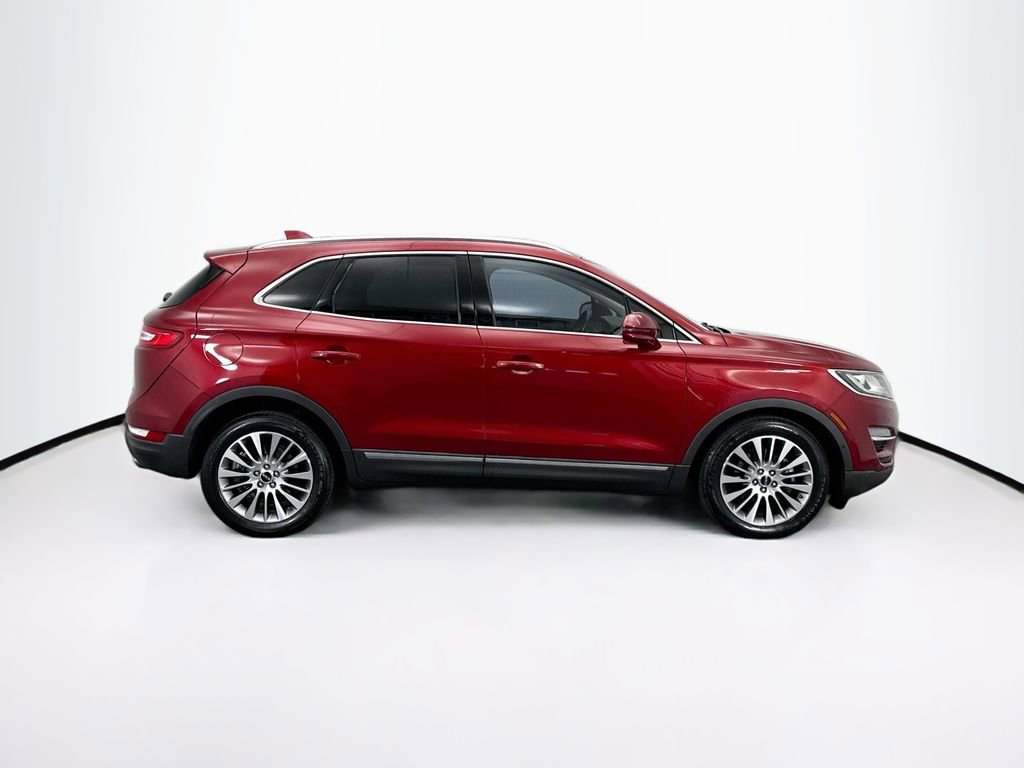 Used 2017 Lincoln MKC Reserve image 4