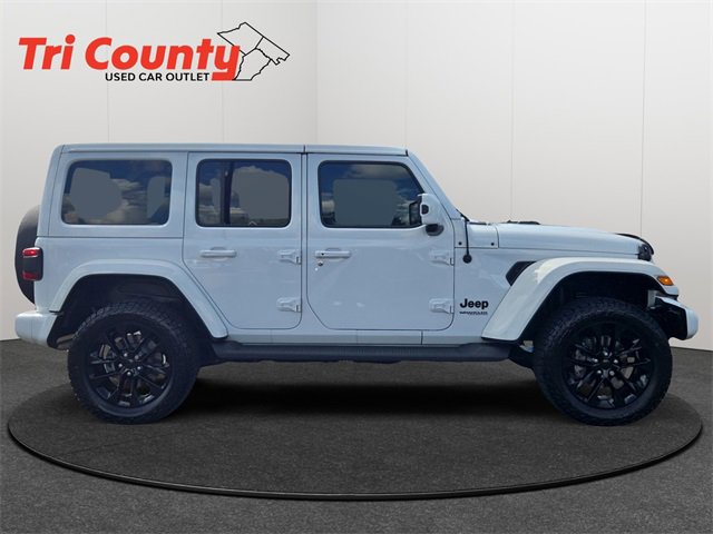 Used 2020 Jeep Wrangler Unlimited Sahara image 9