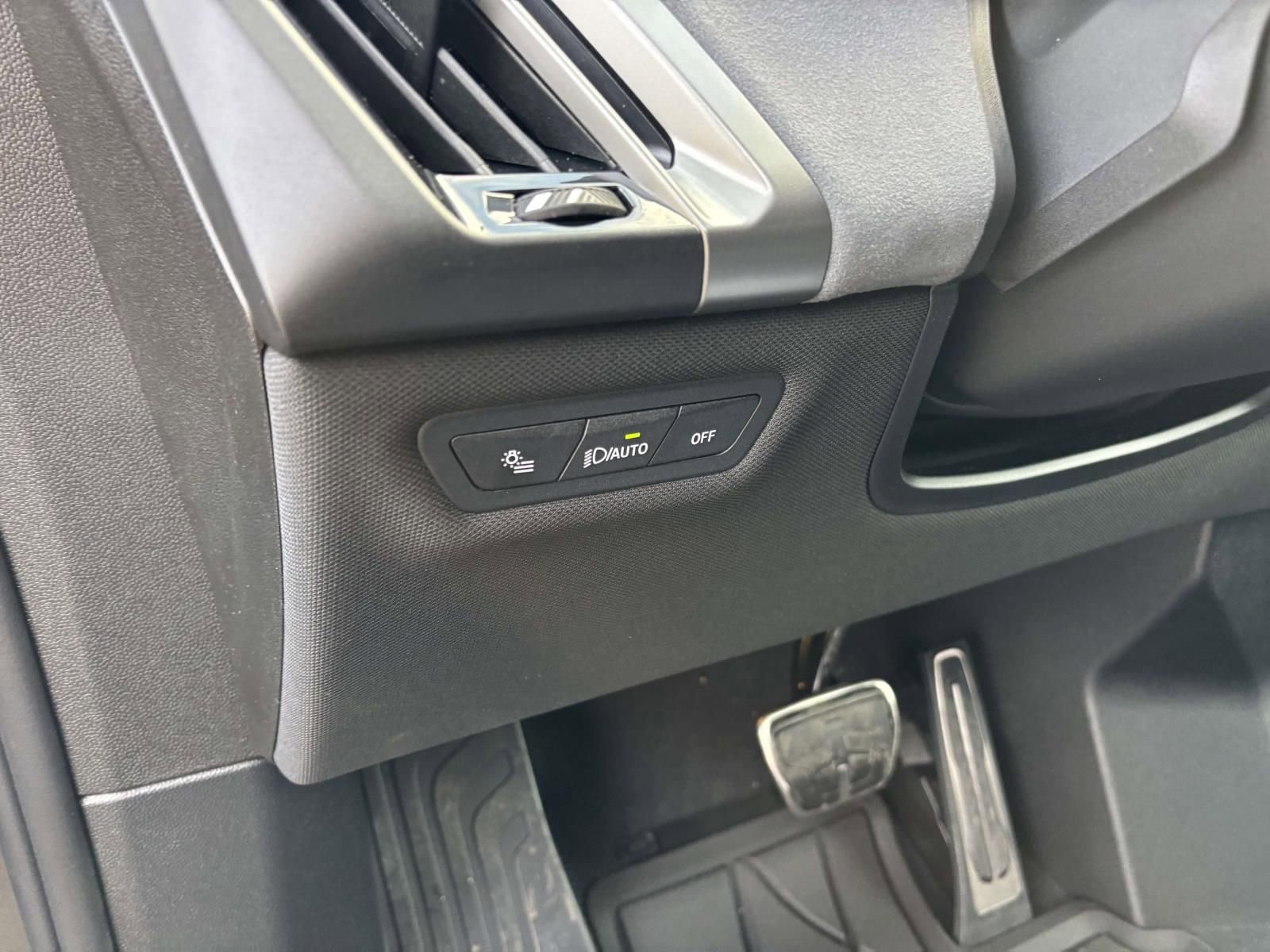 New 2026 BMW iX xDrive60 w/ M Sport Package image 15