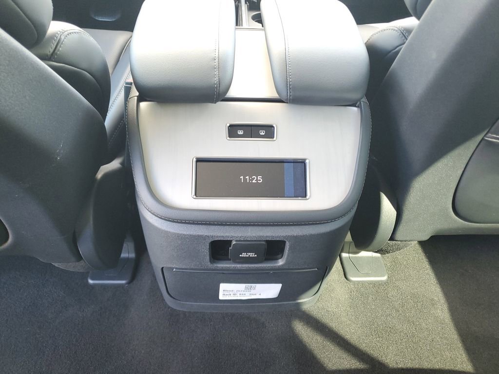 New 2025 Lincoln Navigator L Reserve image 14