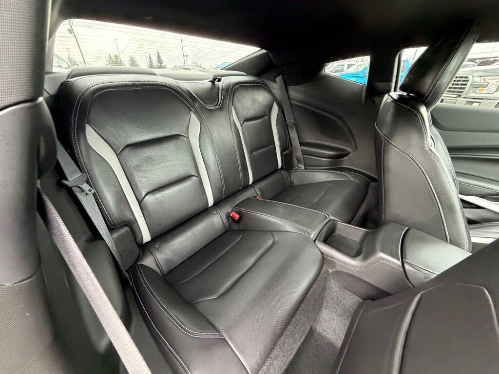 Used 2020 Chevrolet Camaro SS RWD image 17