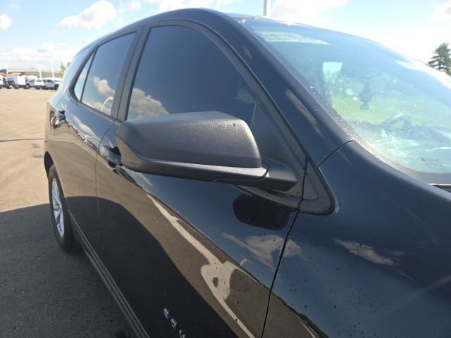 Used 2020 Chevrolet Equinox LS FWD image 5