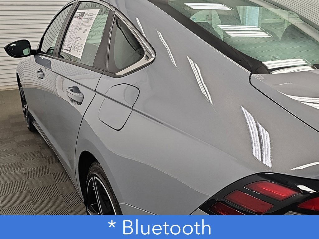 Used 2025 Honda Accord Sport image 7