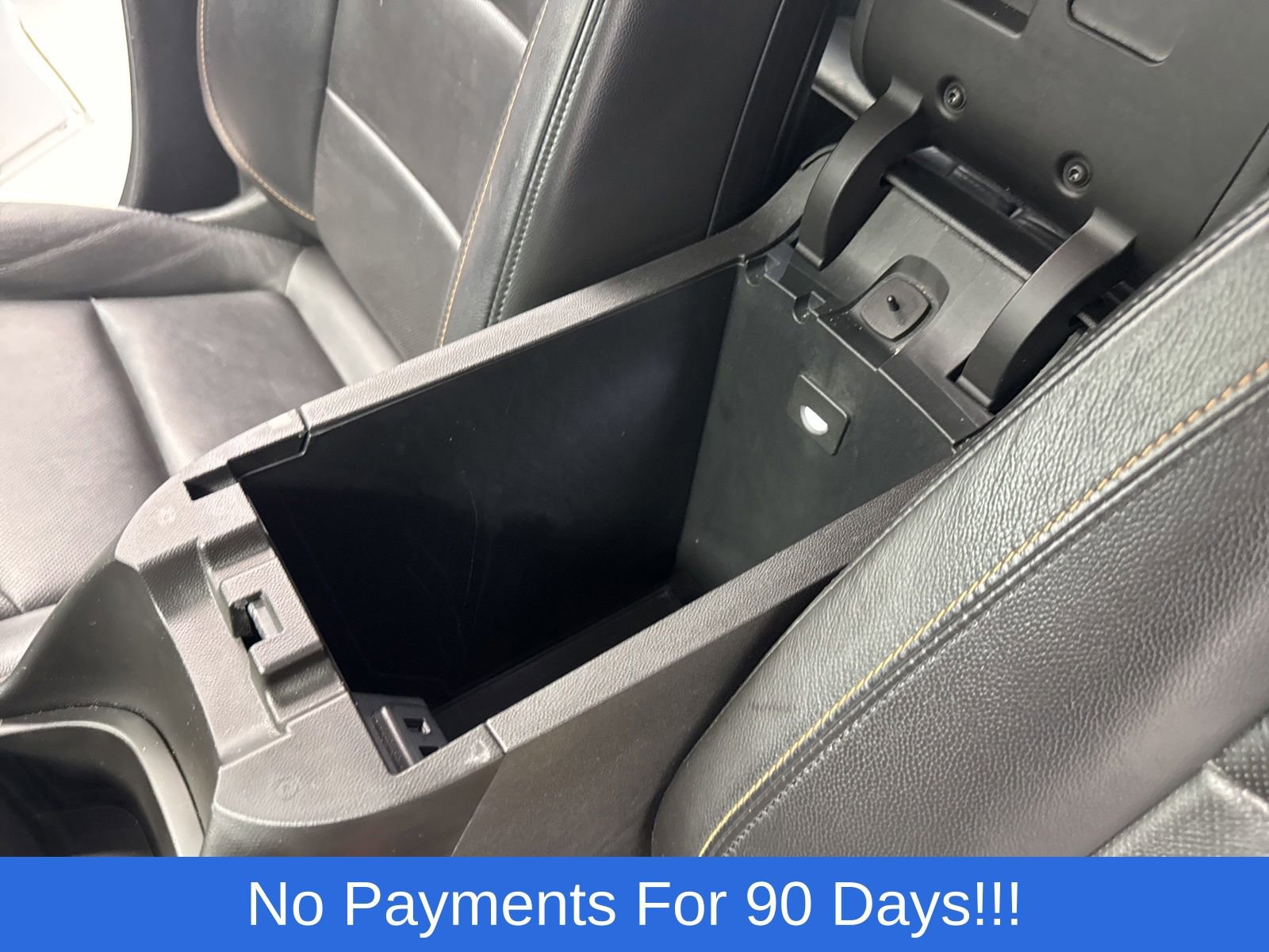 Used 2018 Chevrolet Equinox Premier FWD image 14
