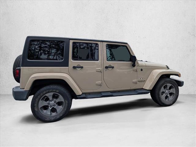 Used 2016 Jeep Wrangler Unlimited Sahara w/ Connectivity Group AWD/4WD image 4