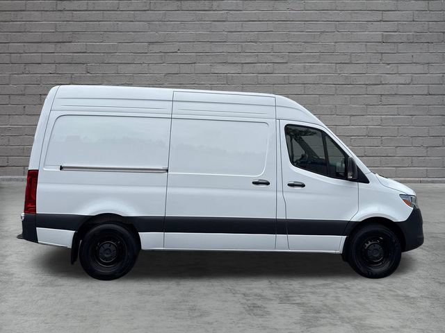 Used 2025 Mercedes-Benz Sprinter 2500 image 8