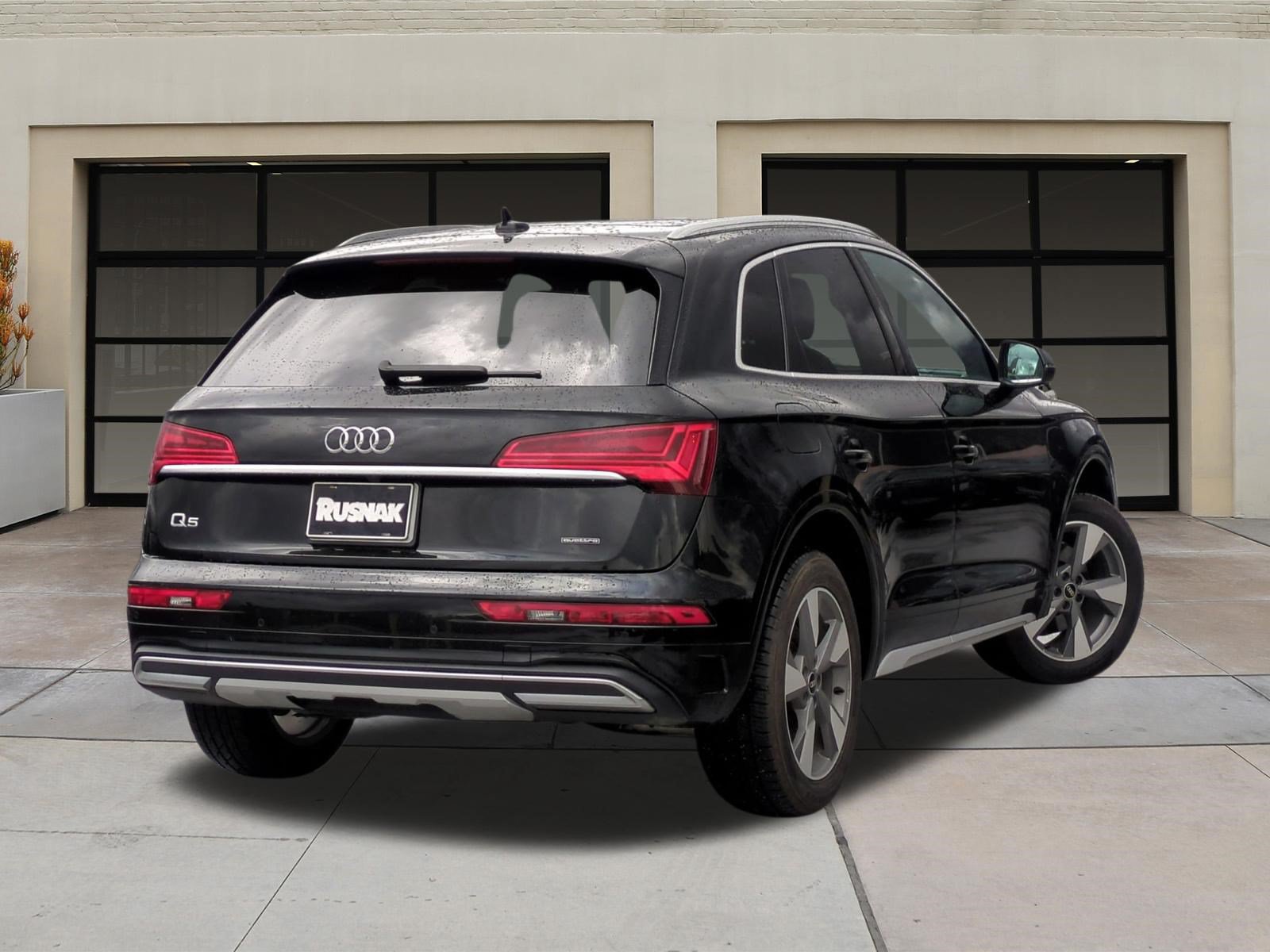 Used 2023 Audi Q5 Premium AWD/4WD image 4