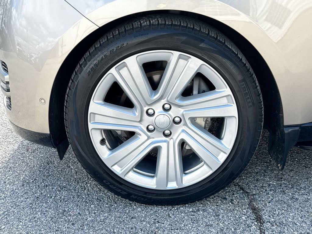 Used 2023 Land Rover Range Rover SE image 19