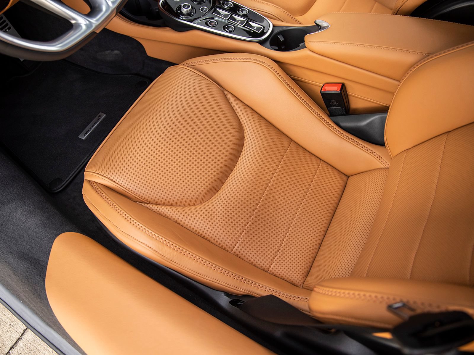 Used 2023 McLaren GT RWD image 24