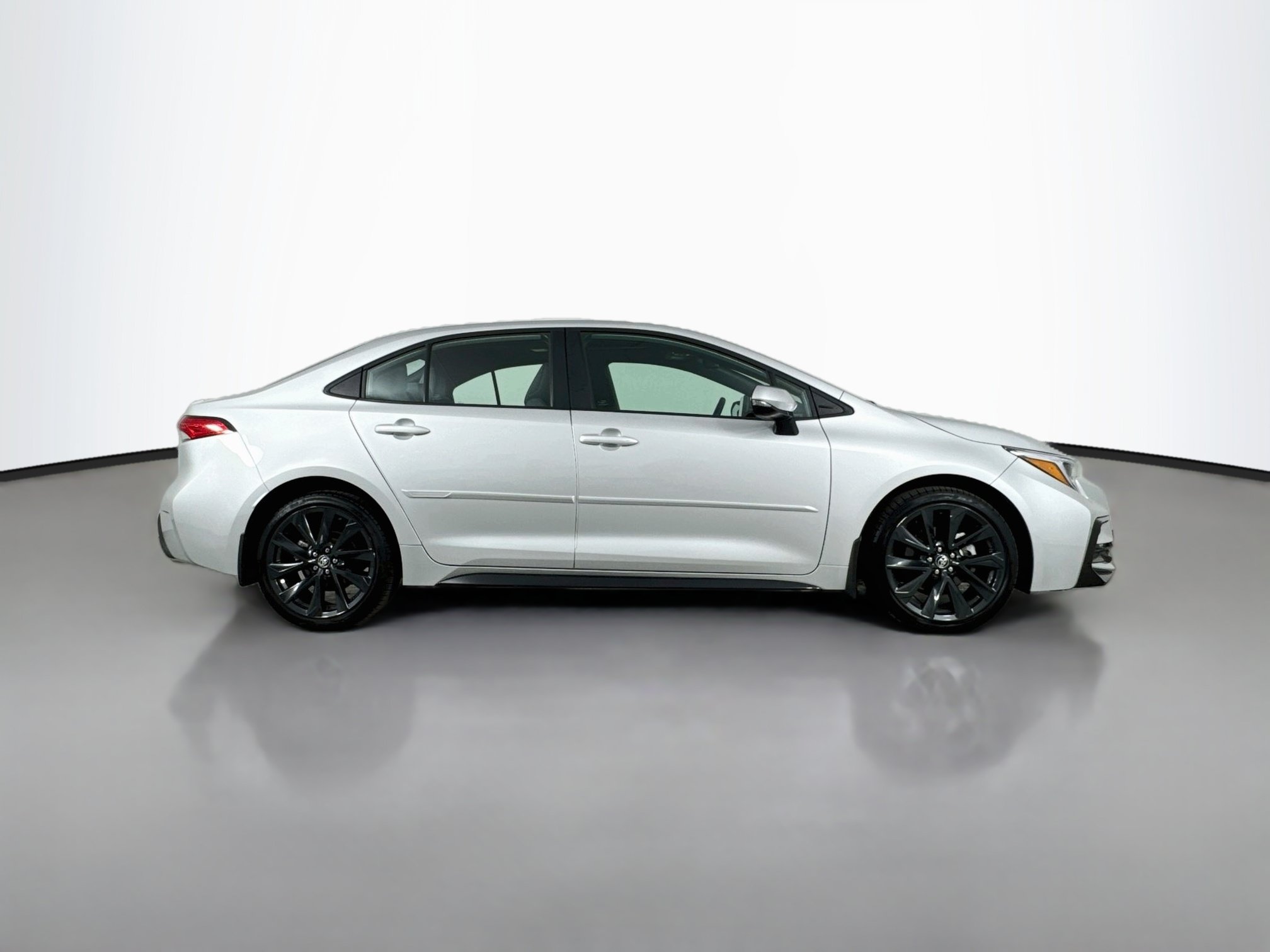 Certified 2023 Toyota Corolla SE w/ SE Premium Package FWD image 8