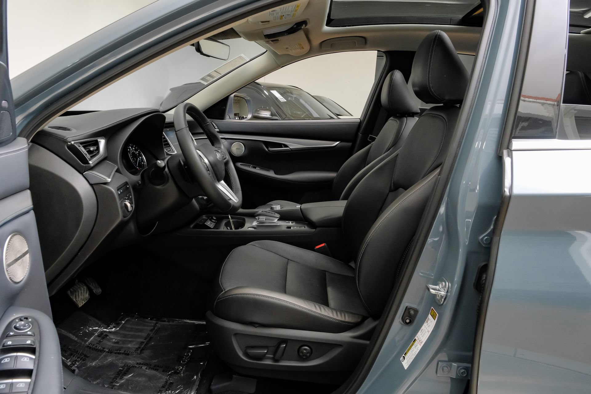 Used 2024 INFINITI QX50 Luxe image 4