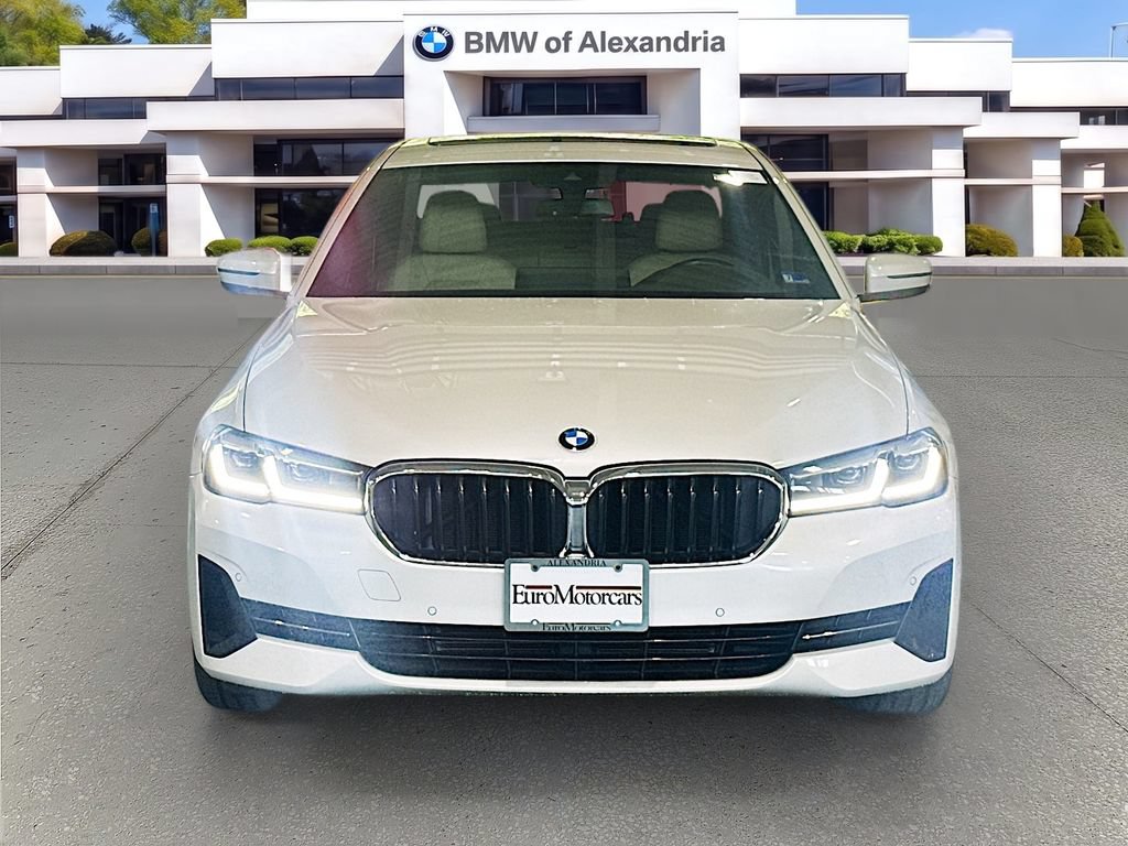 Used 2023 BMW 530i xDrive w/ Convenience Package AWD/4WD image 2