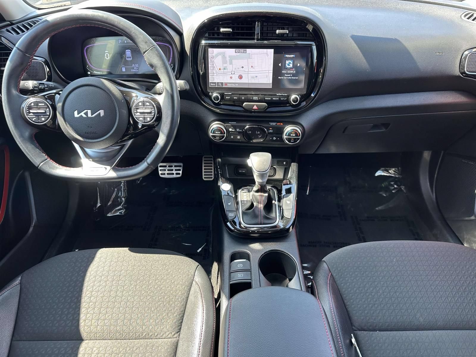 Used 2024 Kia Soul GT-Line w/ GT-Line Technology Package FWD image 9