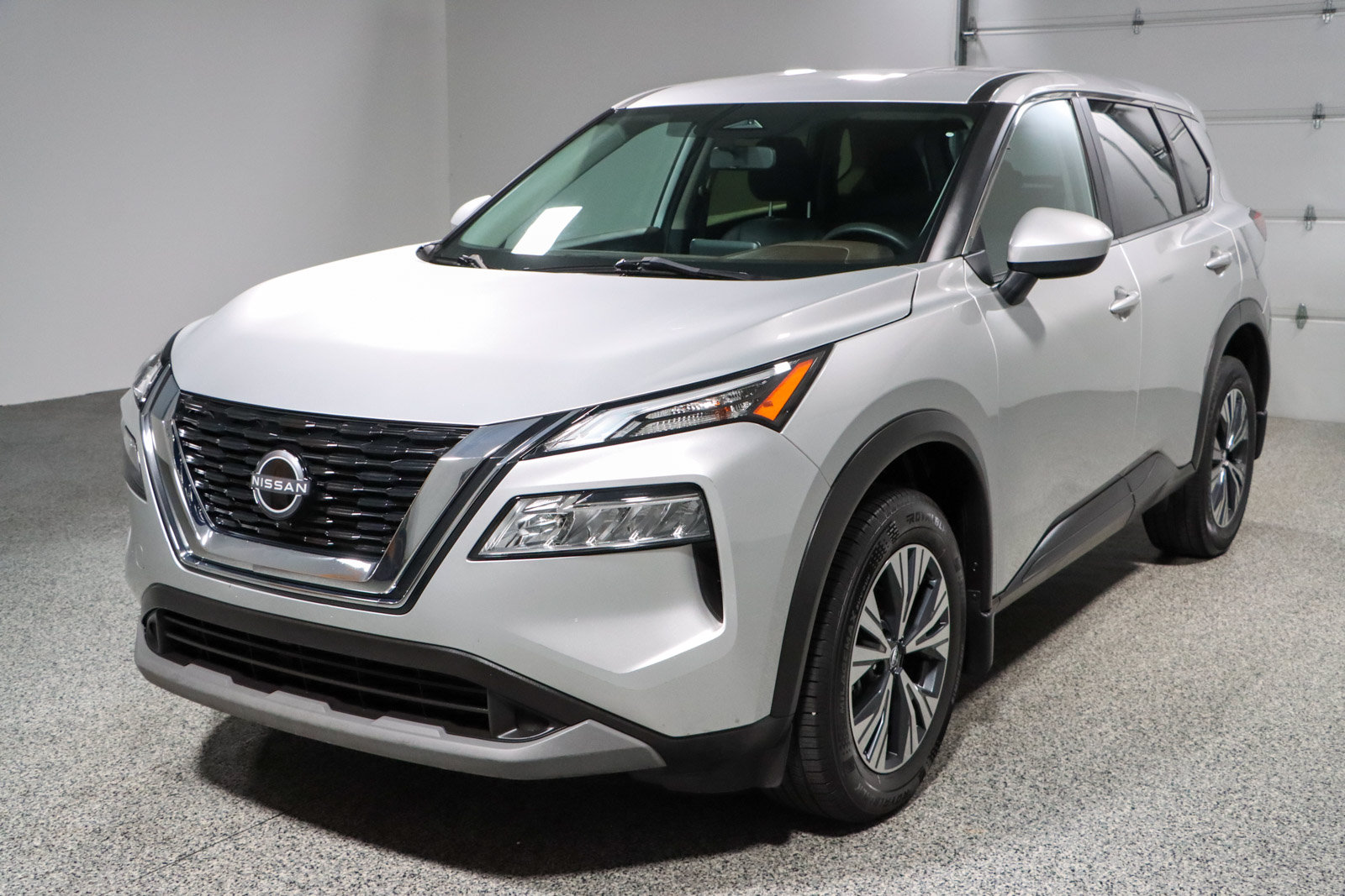 Used 2023 Nissan Rogue SV FWD image 30