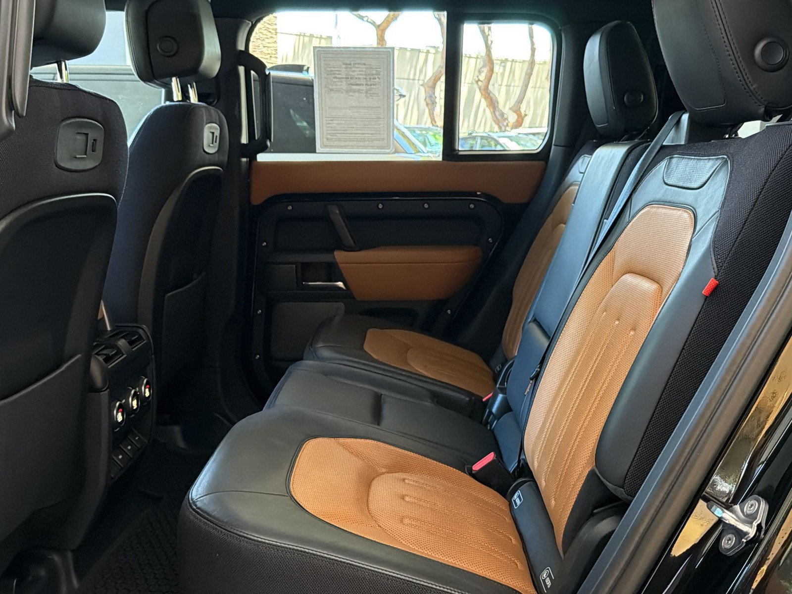 Used 2020 Land Rover Defender 110 X AWD/4WD image 23