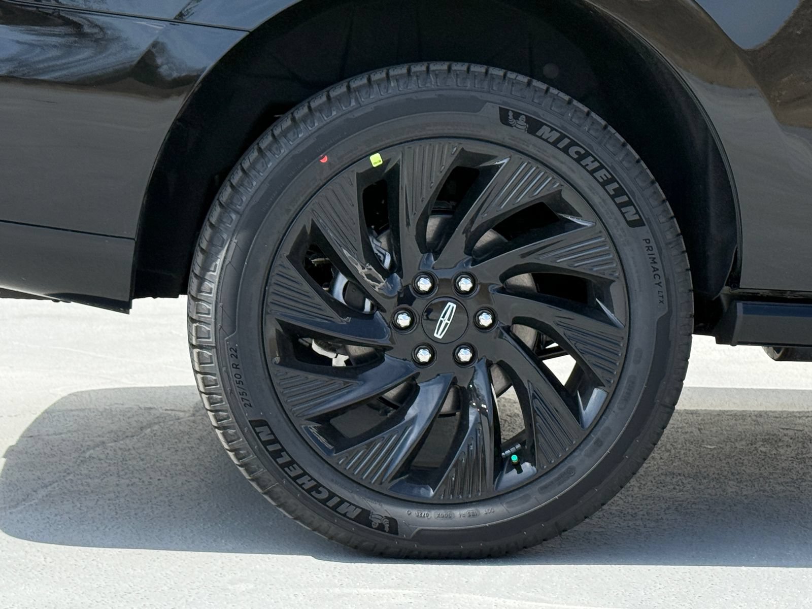 New 2026 Lincoln Navigator Reserve w/ Jet Appearance Package AWD/4WD image 8