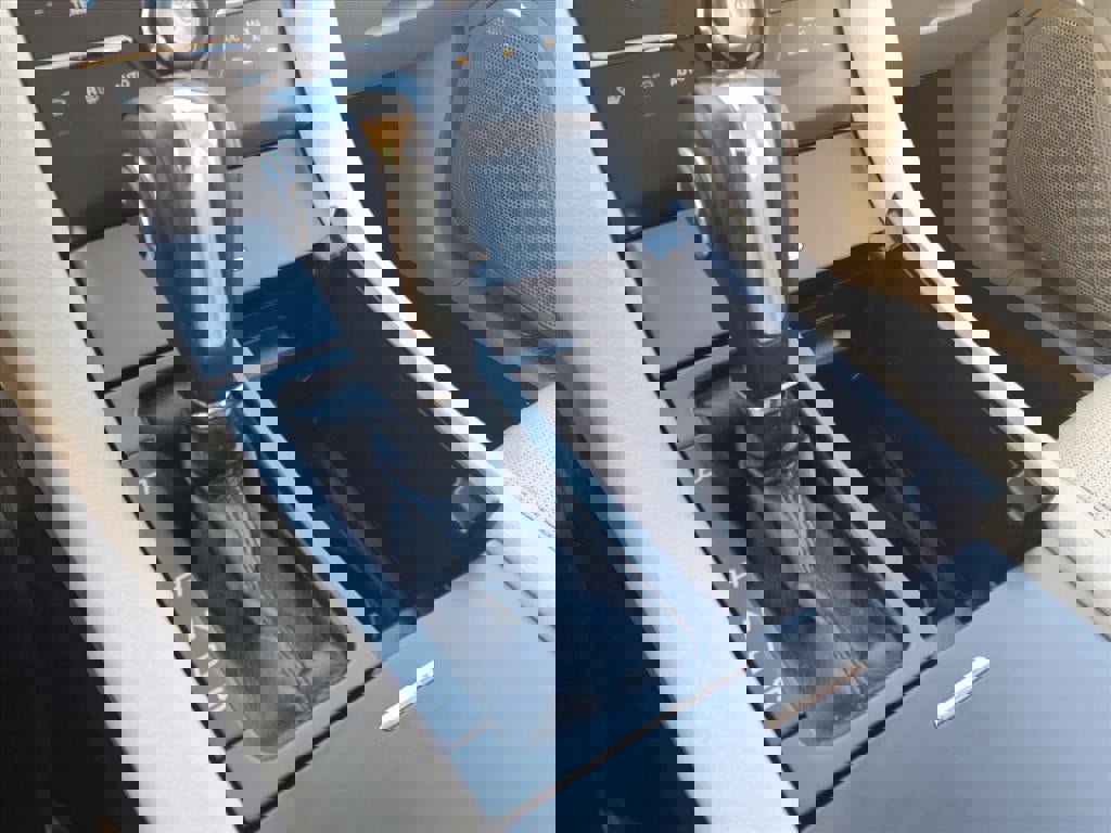 Used 2016 Ford Taurus Limited image 26