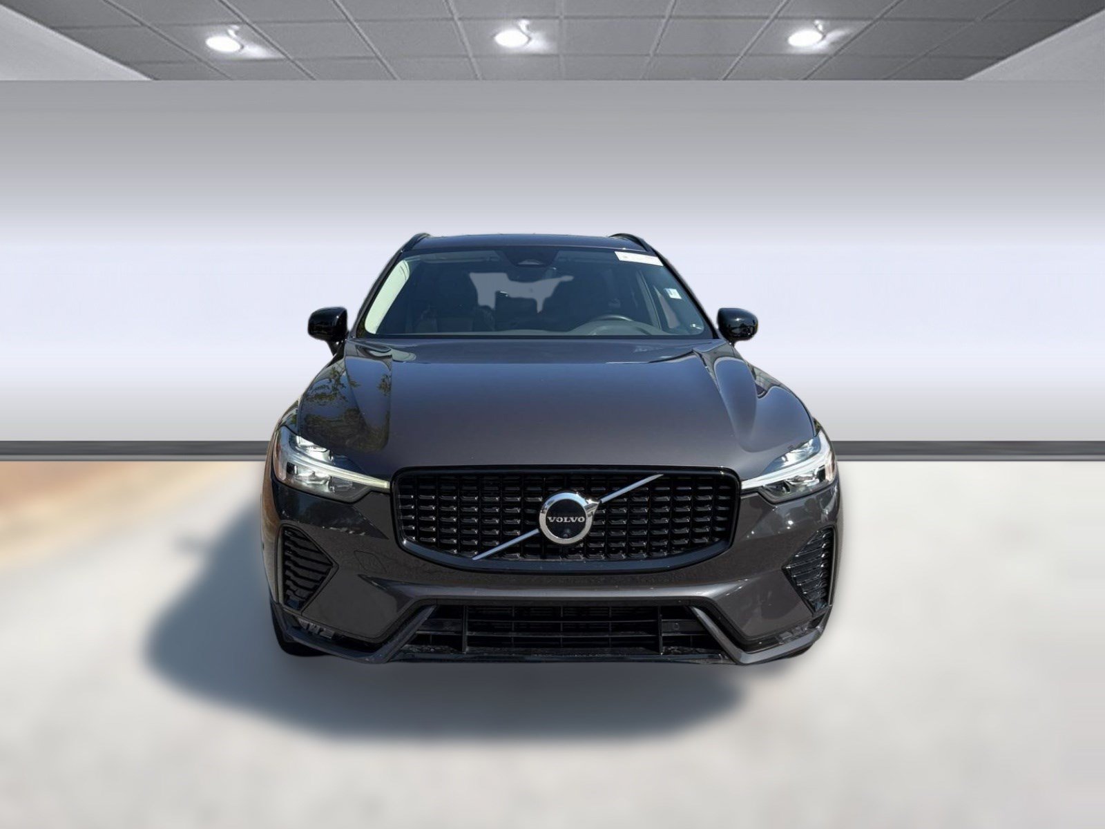 Certified 2024 Volvo XC60 B5 Plus w/ Protection Package Premier AWD/4WD image 6