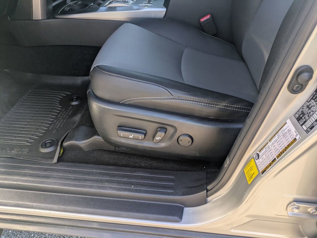 Used 2023 Toyota 4Runner SR5 Premium image 13