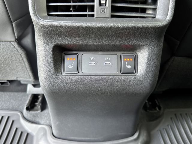 Used 2025 Nissan Murano Platinum image 14