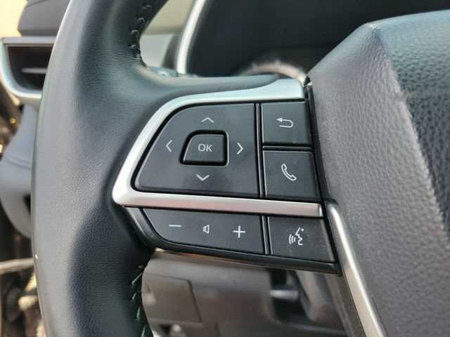 Used 2022 Toyota Highlander XLE FWD image 30