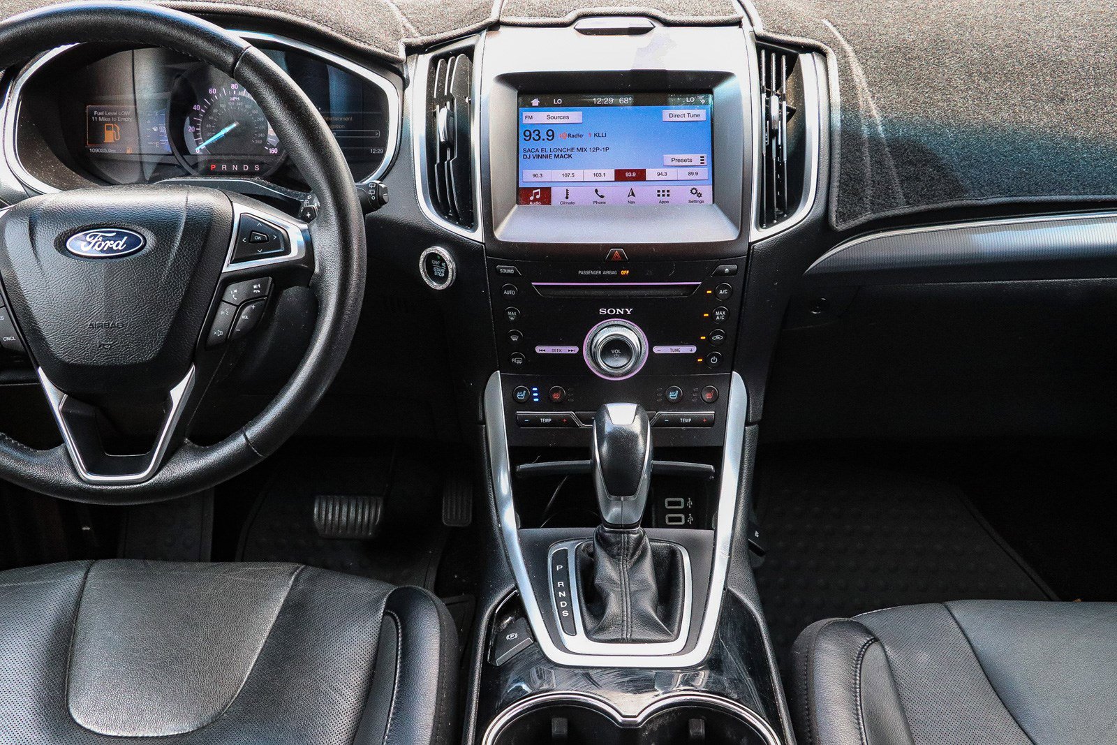 Used 2018 Ford Edge Titanium w/ Equipment Group 301A AWD/4WD image 14
