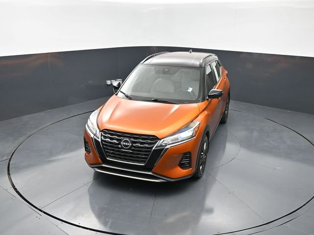 Used 2022 Nissan Kicks SR w/ Premium Package FWD image 18