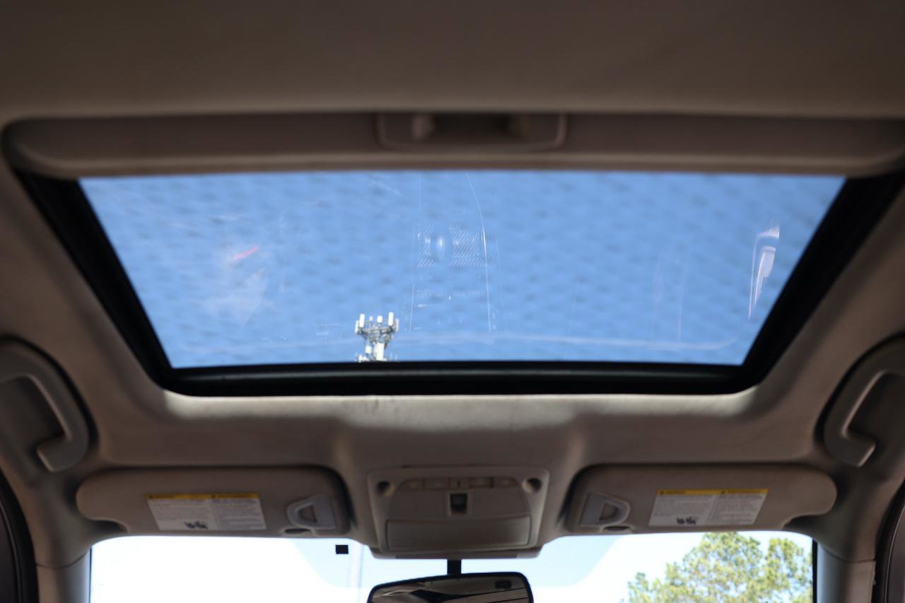 Used 2014 INFINITI Q50 w/ Moonroof Package image 22