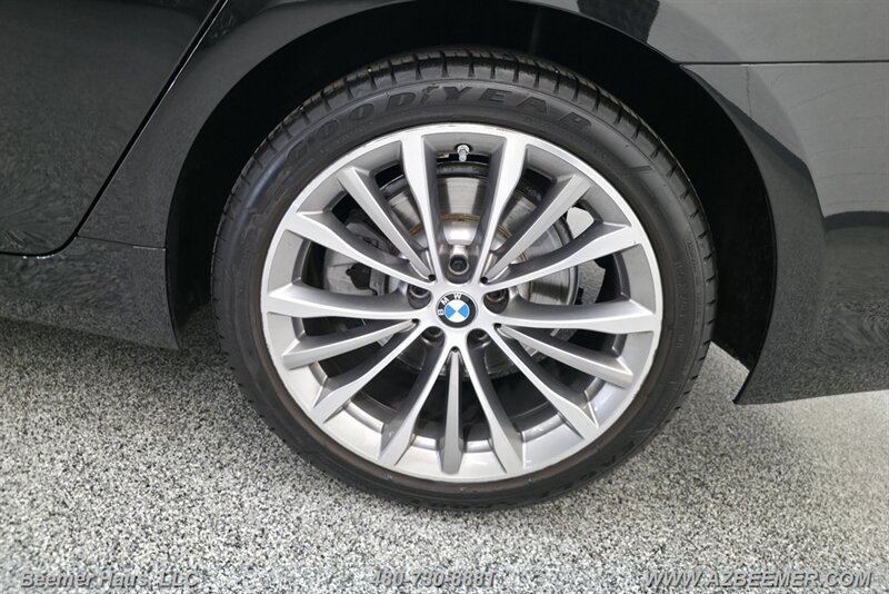 Used 2023 BMW 530i w/ Convenience Package RWD image 42
