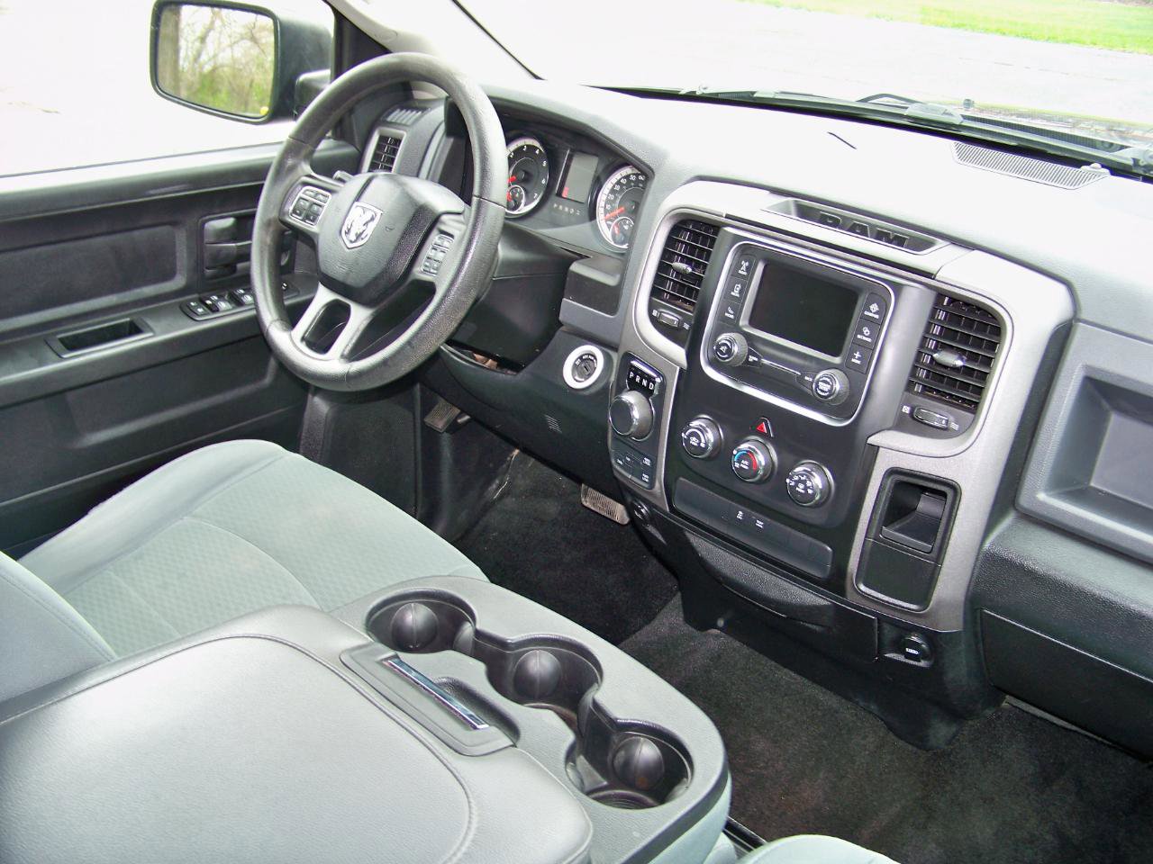 Used 2016 RAM 1500 Express w/ Popular Equipment Group AWD/4WD image 38