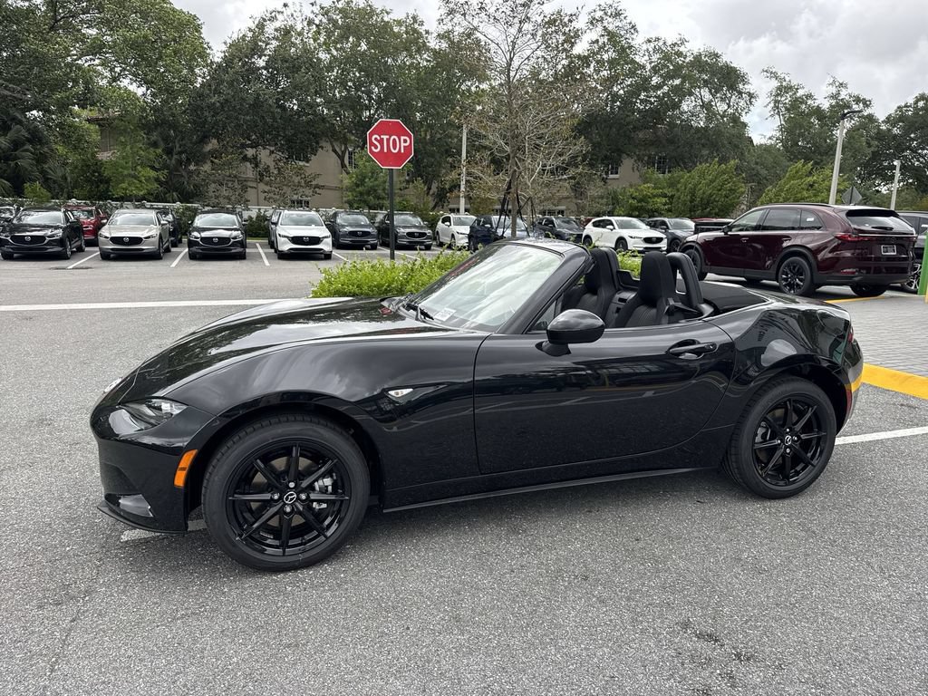 New 2026 MAZDA MX-5 Miata Sport w/ Interior Package RWD image 10