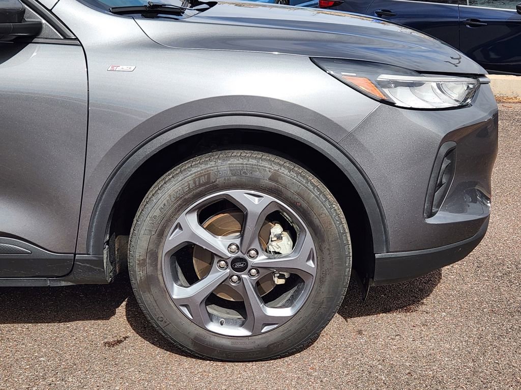 Used 2025 Ford Escape ST-Line Select AWD/4WD image 29