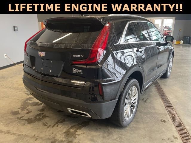 Used 2024 Cadillac XT4 Premium Luxury image 8
