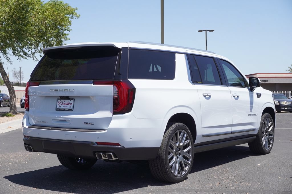 New 2026 GMC Yukon XL Denali Ultimate AWD/4WD image 3